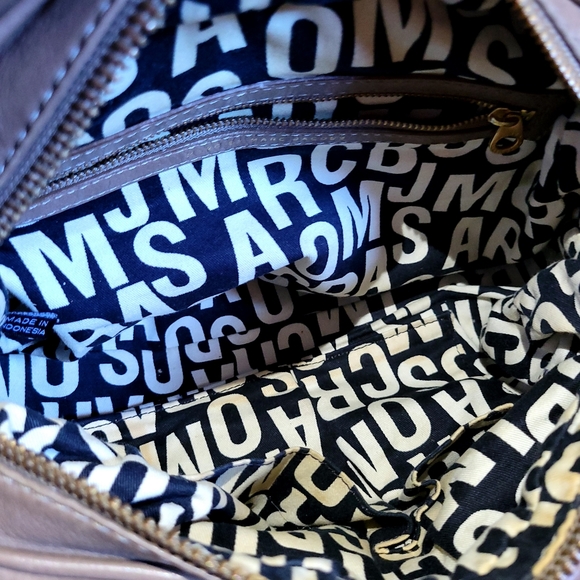 Marc by Marc Jacobs Taupe Leather Classic Q Baby Groovee Bag - Picture 5 of 11